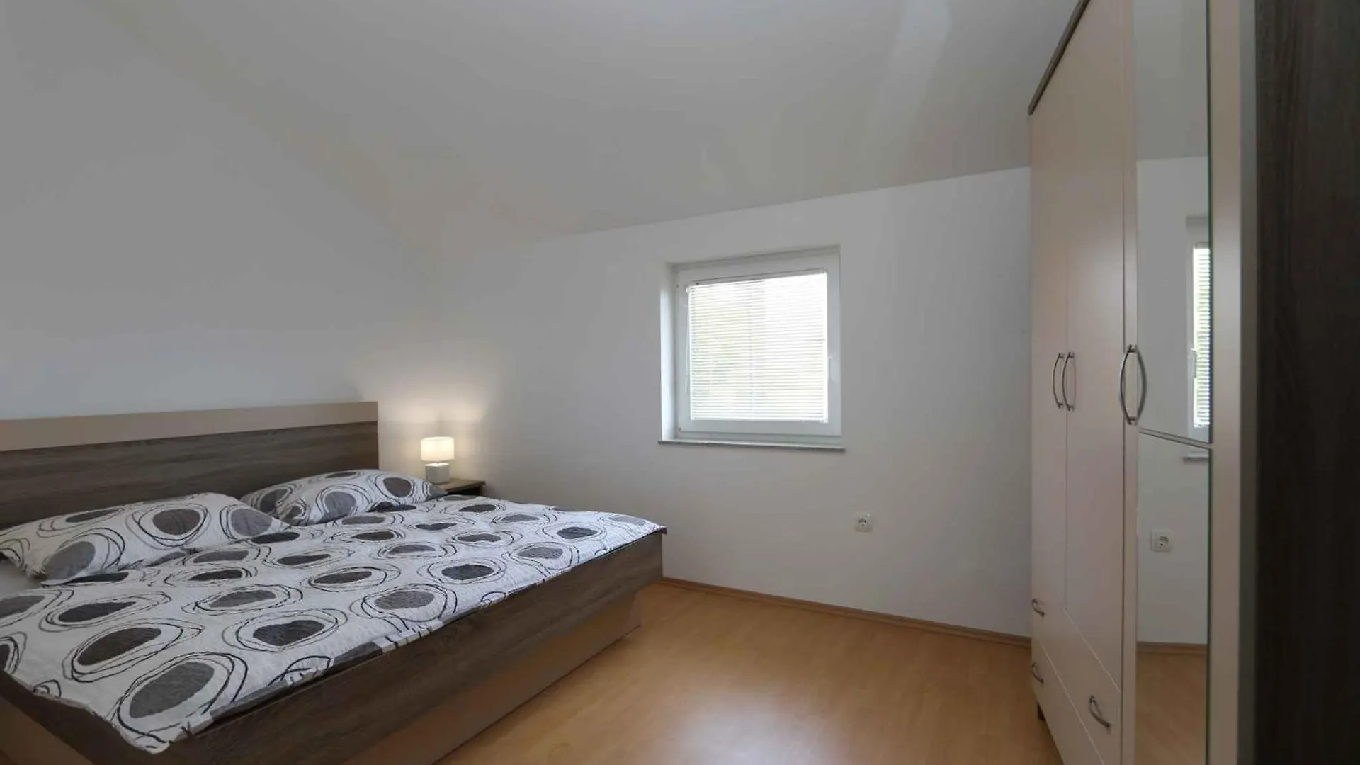 Apartment In Silo - Insel Krk 50533